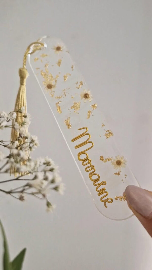 Marque-page en résine fleurs – Image 2