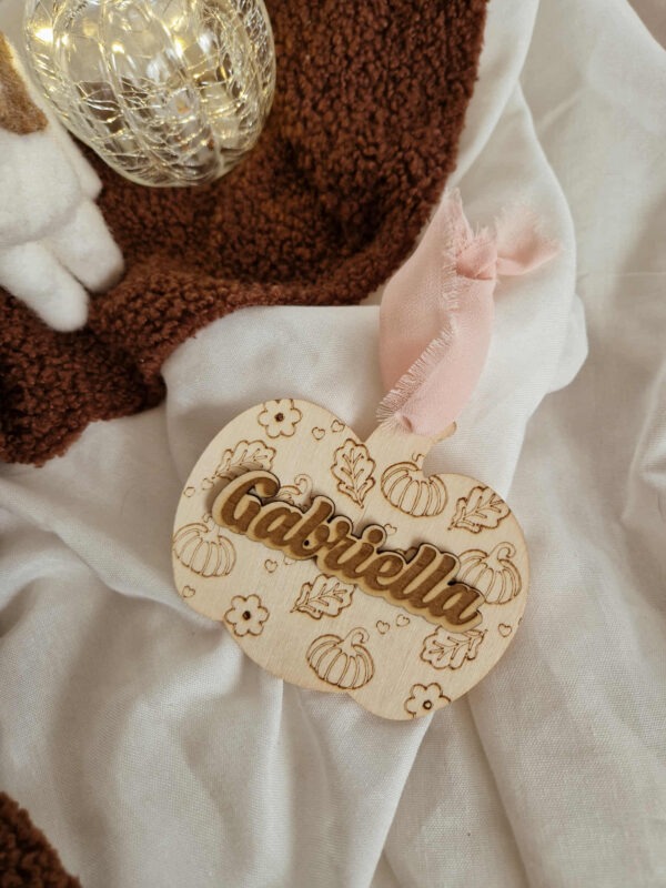 Petite Citrouille en bois personnalisée – Image 4