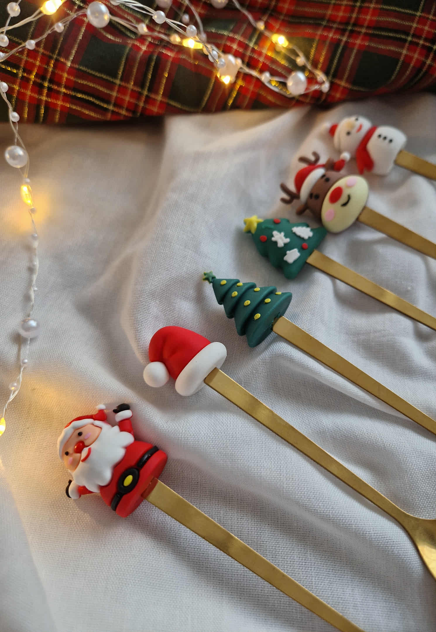 Cuillères de Noël dorées gravées - Motif en silicone